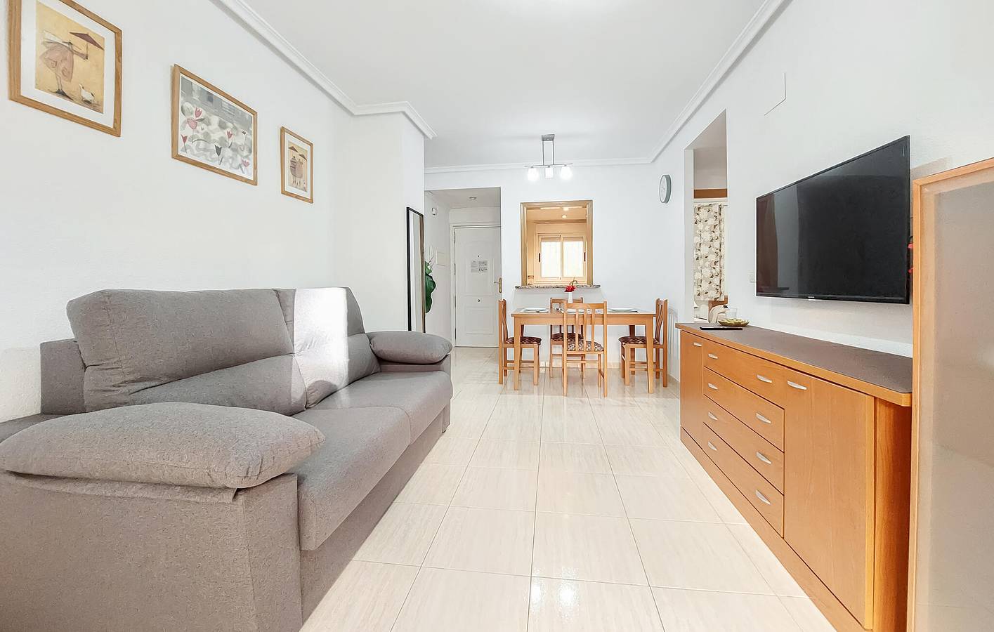 Apartamento vacacional entero, Retiro junto a la playa con piscina y terraza, WiFi in Marina d'Or, Oropesa del Mar