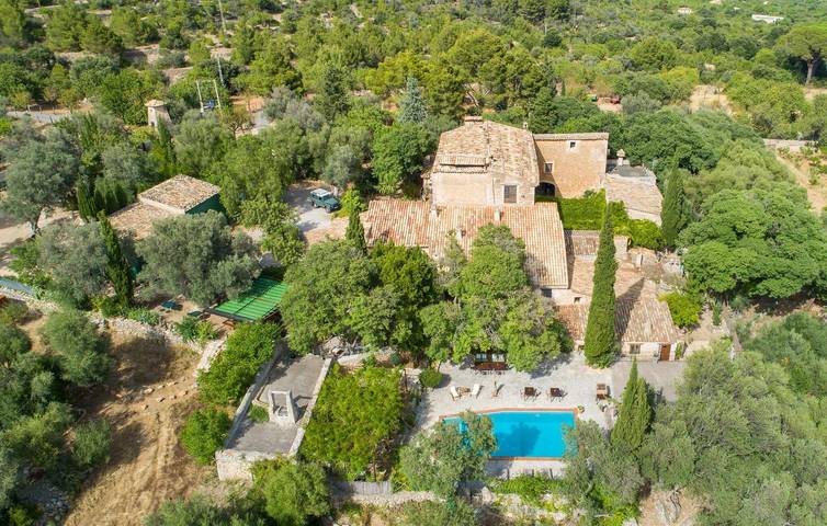 Finca für 12 Personen, mit Terrasse in Alaró