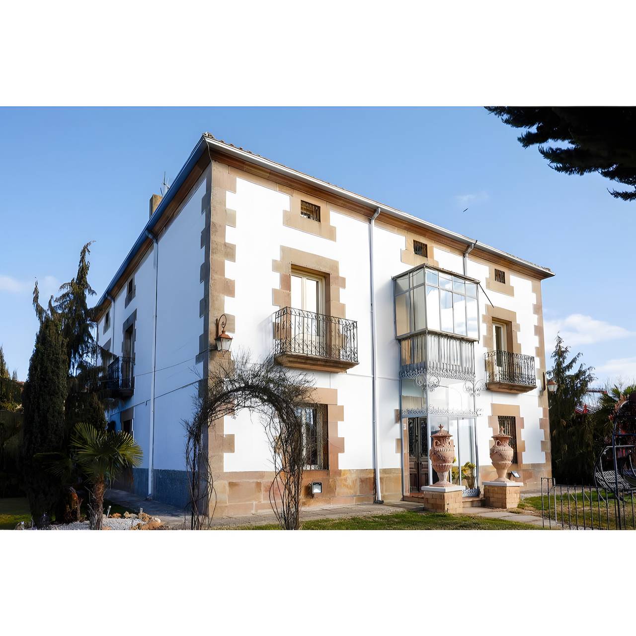 Habitación 'Suite 7' con vistas a la montaña, terraza compartida y Wi-Fi in Cidones, Provincia de Soria