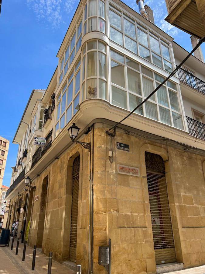 Gîte pour 4 personnes, avec vue et balcon à Haro - 2