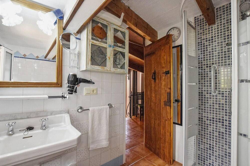 Villa à Majorque avec Piscine et Montagnes in Santa Maria del Cami, Majorque l'intérieur des terres