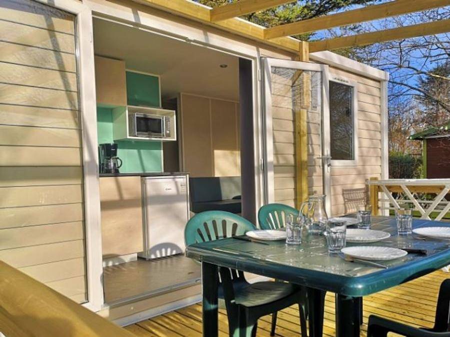 Camping Le Barralet - Mobilhome 2 personnes - Cahita en bordure de rivière in Collias, Région de Nîmes