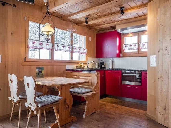 Ferienhaus für 5 Personen, mit Ausblick und Terrasse sowie Sauna im Berner Oberland - 3