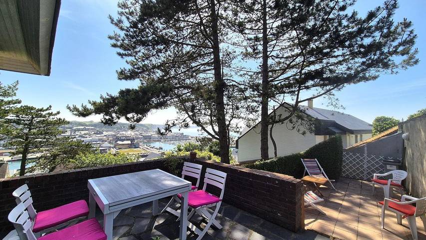 Appartement de vacances pour 4 personnes, avec terrasse