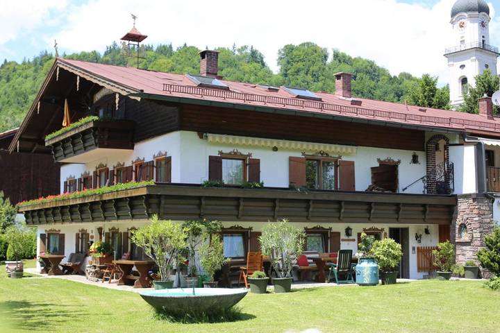Gästehaus Gerti - Doppelzimmer/Dusche-Wc 27 qm in Kiefersfelden, Bayerische Alpen