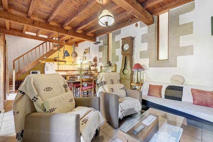 Gîte « La Maison d'Albert » avec terrasse privée, jardin partagé et Wi-Fi in Saint-Martin-le-Vieil, Région de Carcassonne