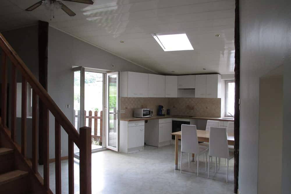 Maison au pied du Parc Régional du Vercors, Wifi, Climatisation, Animaux accepté in Saint-Laurent-en-Royans, Région de Valence