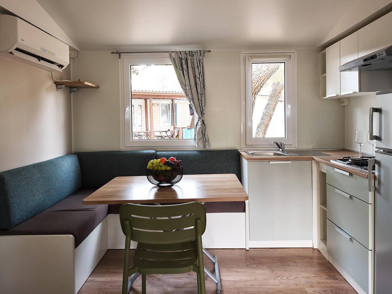 Amadria Park Sibenik Mobilehome Standard 4+2 für 6 Personen in Šibenik, Condado de Šibenik-Knin