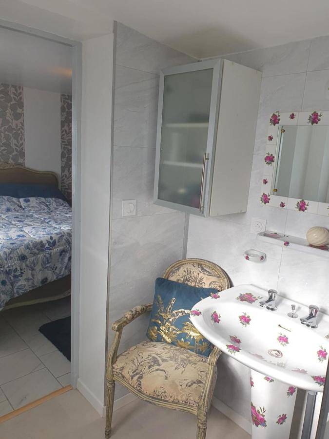 Location de vacances pour 2 personnes, avec vue ainsi que terrasse et jardin à Oye-Plage - 2