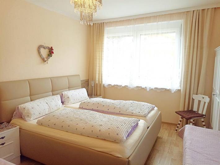 Ferienwohnung für 3 Personen, mit Terrasse und Garten sowie Ausblick - 1