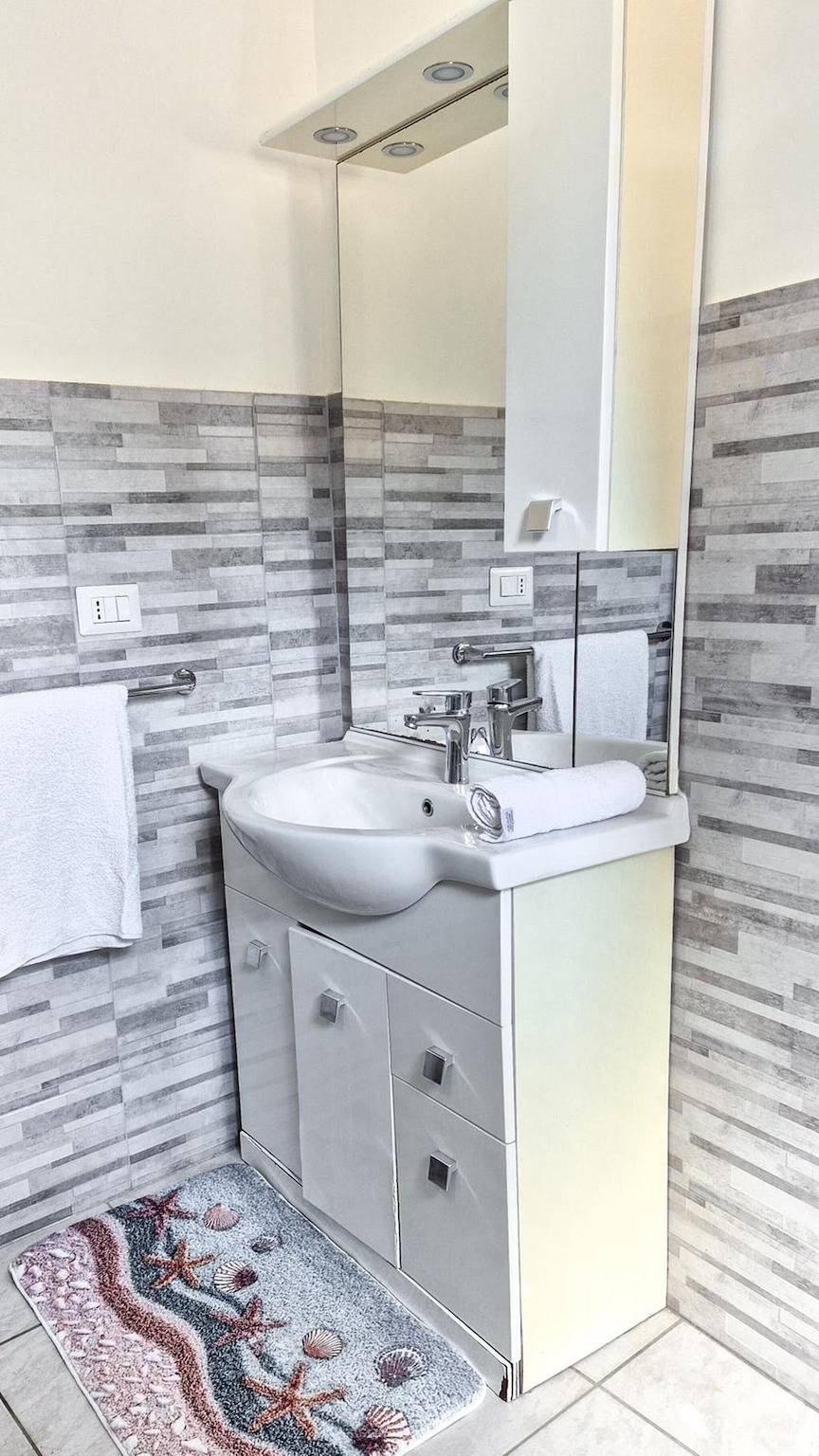 Appartement entier, Appartement « Adriatic Breeze » avec terrasse privée et climatisation in Melendugno, Province de Lecce