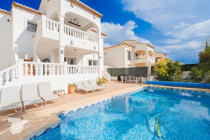 Bungalow für 8 Personen, mit Balkon und Garten in Calpe