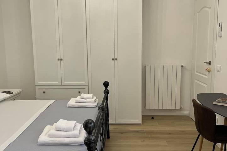 Bright, air-conditioned apartment with a large terrace a few steps from the sea in Terrasini, Palermo Province