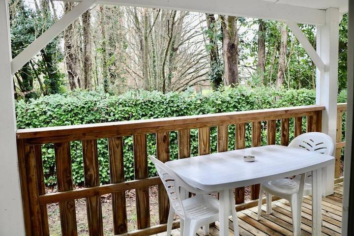 Gîte pour 4 personnes, avec terrasse et jardin ainsi que piscine et vue à Rivières - 4