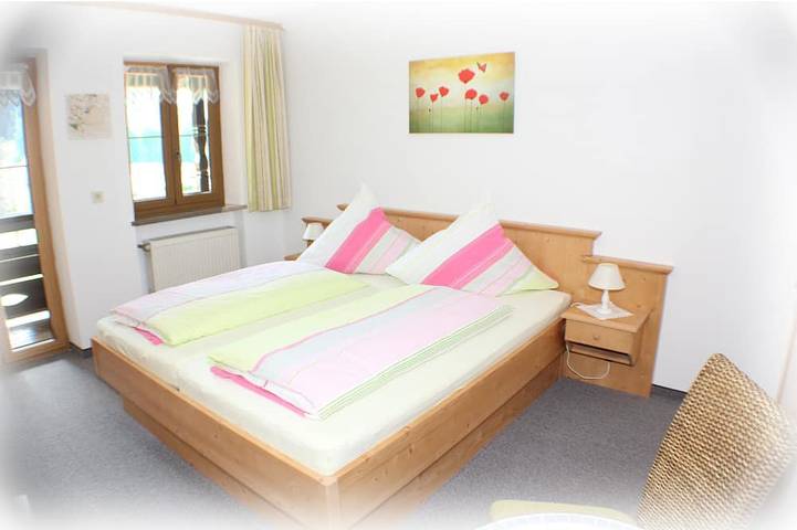 Ganze Wohnung, Ferienwohnung Tauernblick - dem Himmel so nah! Maria- Gern  ,4 Sterne . in Berchtesgaden, Berchtesgadener Alpen