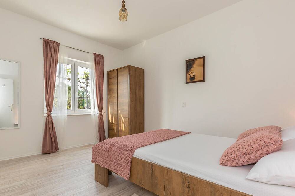 Hel lejlighed, Nice apartment in Metkovic in Dubrovnik-Neretva