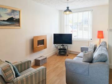 Holiday Home for 4 People in Criccieth, Gwynedd, Photo 3