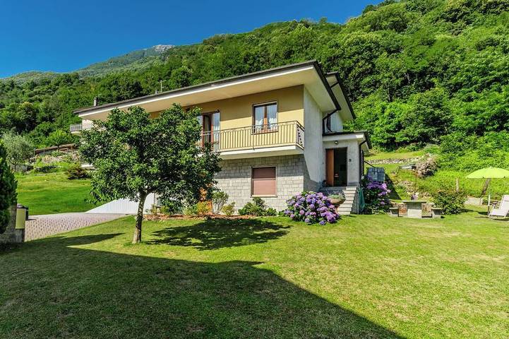 Ferienwohnung für 6 Personen, mit Balkon und Garten