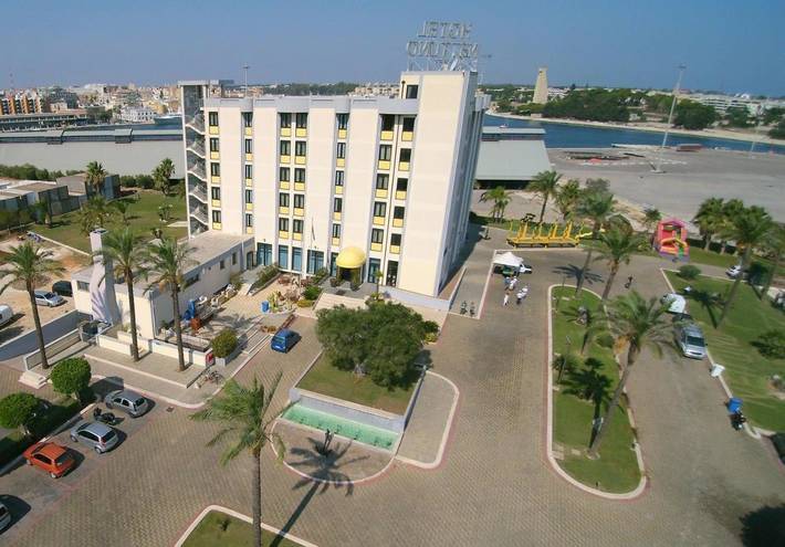 Hotel dla 2 osób, z ogród w Brindisi