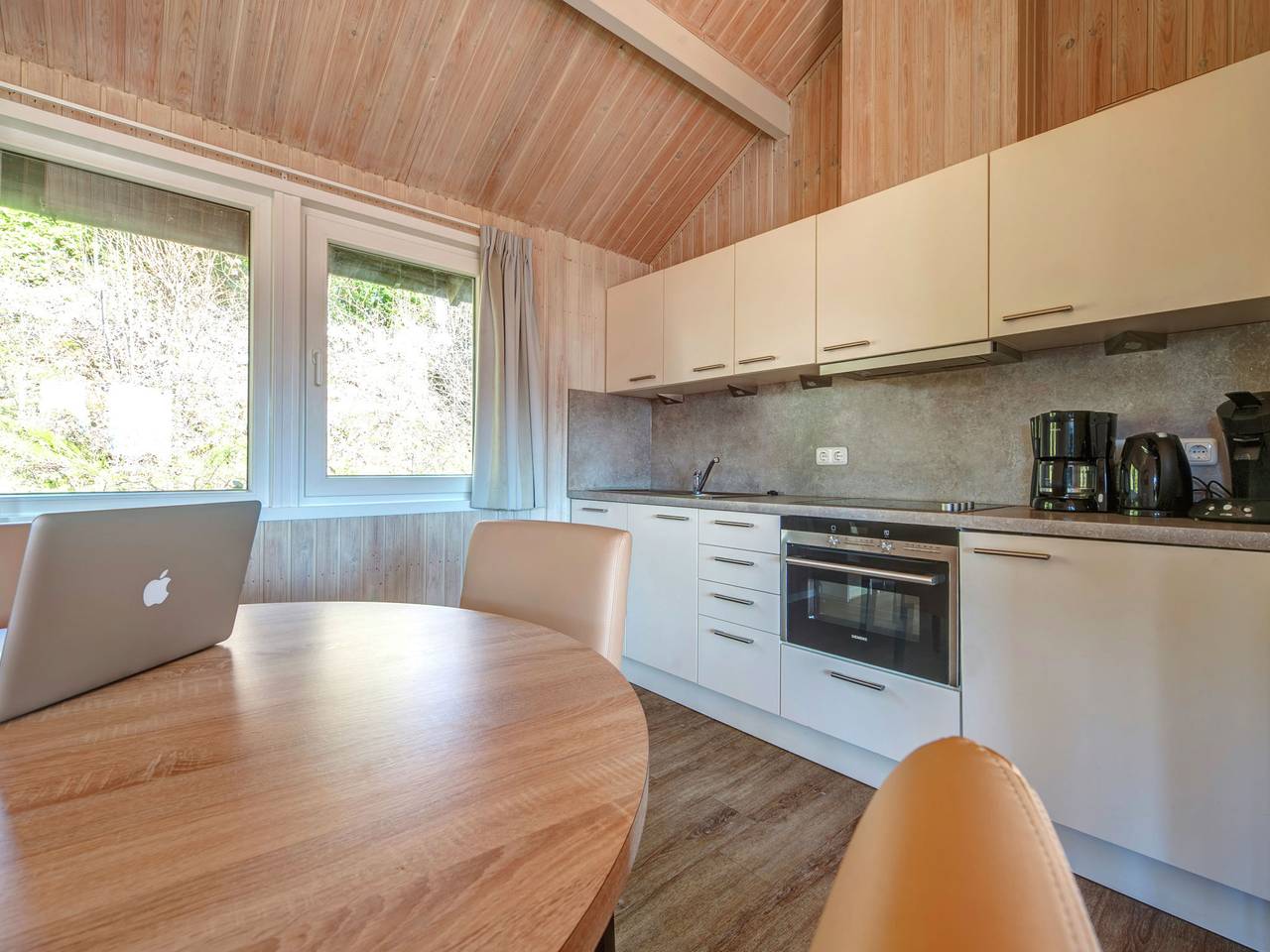 Einstöckiger Bungalow am Stausee in Kronenburg, Dahlem