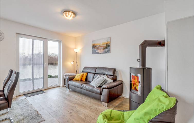 Ferienhaus für 4 Personen, mit Garten und Terrasse sowie Seeblick, mit Haustier in Wesermarsch - 2