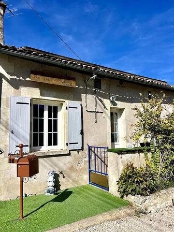 Maison de campagne pour 4 personnes, avec terrasse et vue, animaux acceptés à Beaumont (Vienne)
