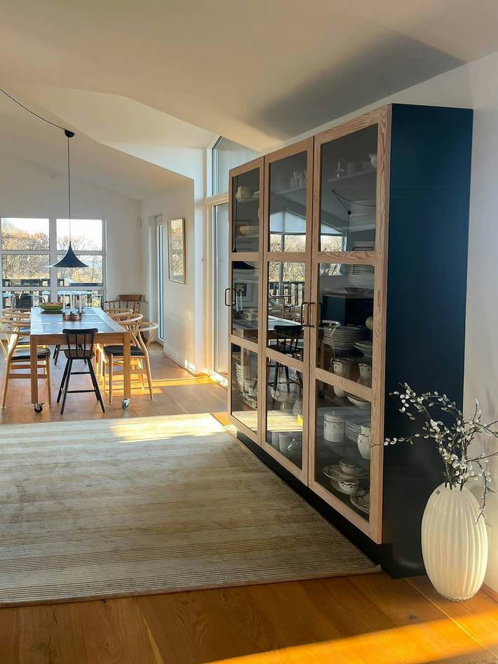 Architektonisch gestaltetes Haus mit Aussicht und Privatstrand in Limfjord in Westjütland