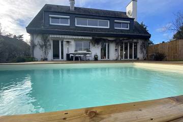 Location de vacances pour 8 personnes, avec jardin à Redon