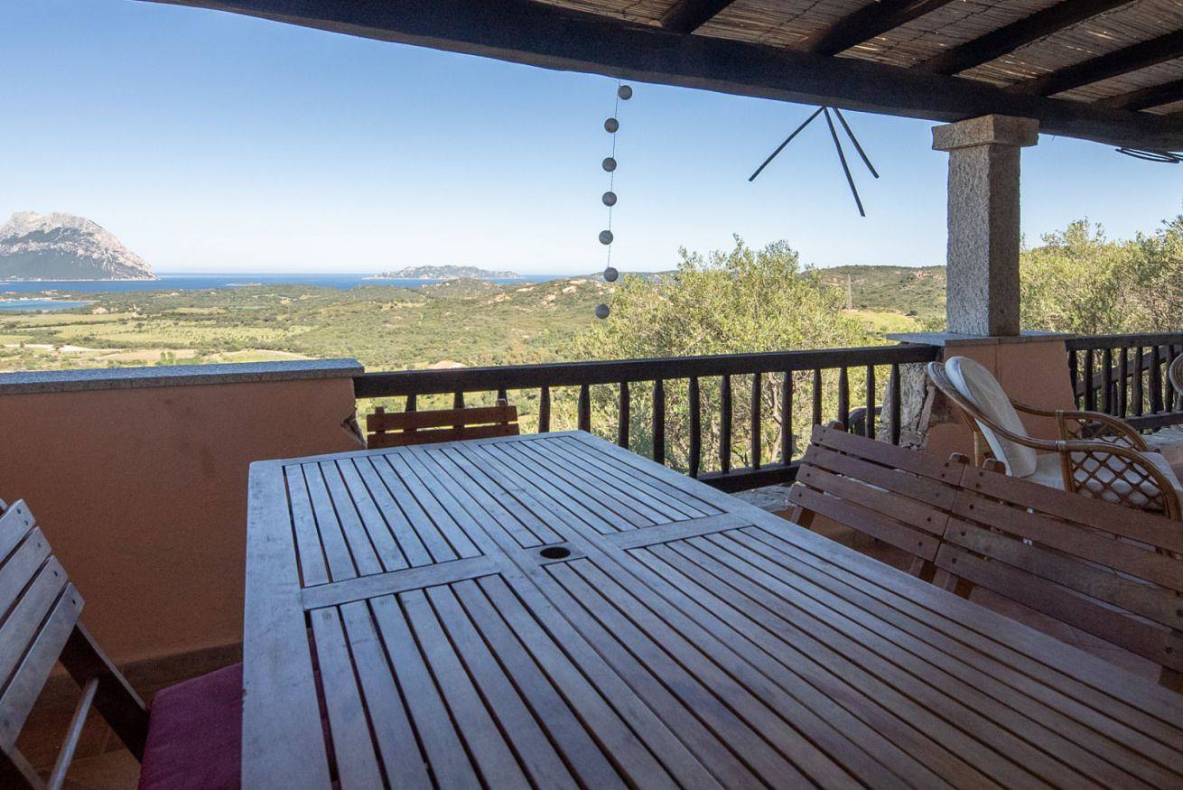 Ganze Wohnung, Rdv - Blauer Trilo mit schöner Aussicht und pool in Porto San Paolo, Loiri Porto San Paolo