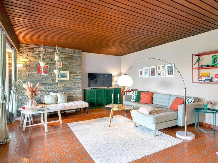 Ferienwohnung für 3 Personen, mit Terrasse und Garten sowie Seeblick und Ausblick