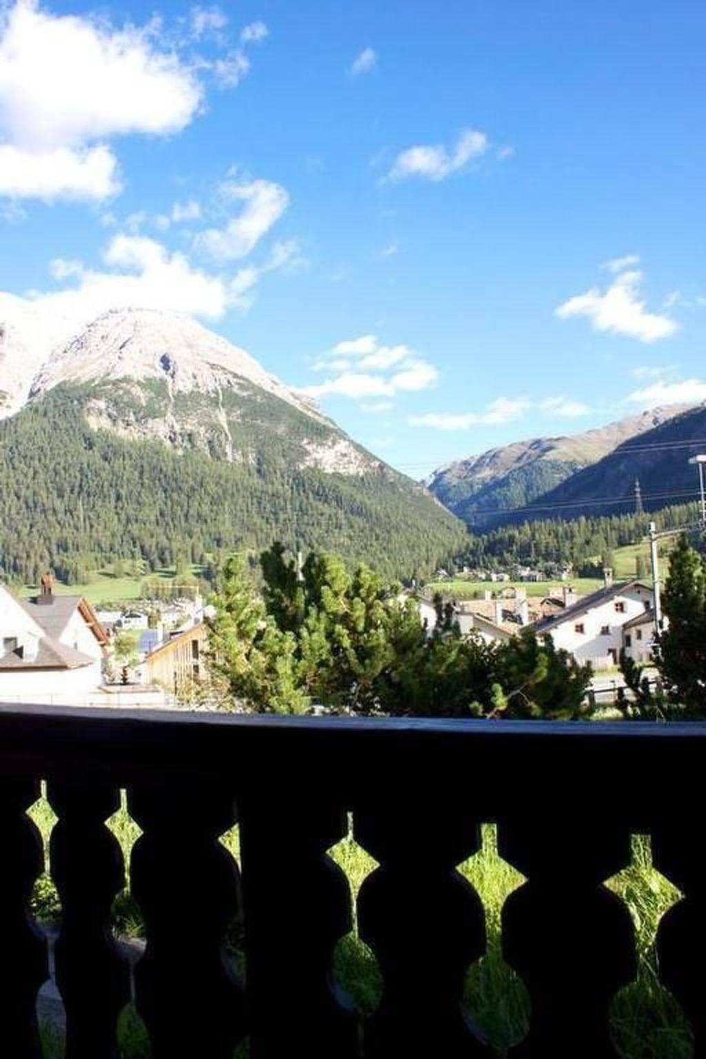 Ganze Wohnung, Bellavista B in La Punt-Chamues-ch, Sankt Moritz