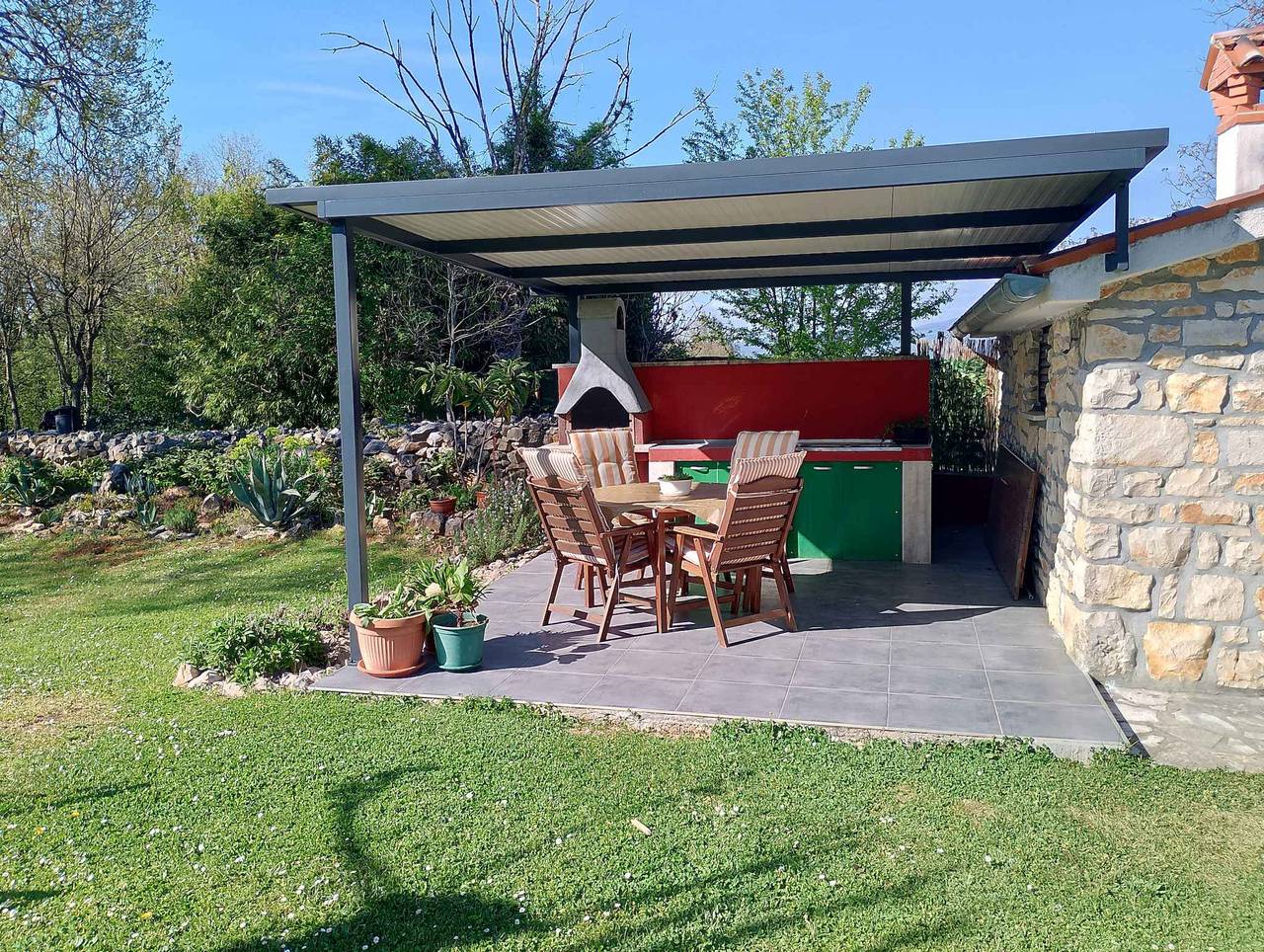 Ferienhaus in der Natur und ruhiger Lage  in Kršan, Ostküste Istrien