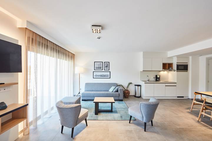 Apartamento entero, New deluxe suite for 6 people with 2 bedrooms in Vence (Alpes Marítimos), Costa mediterránea (Francia)
