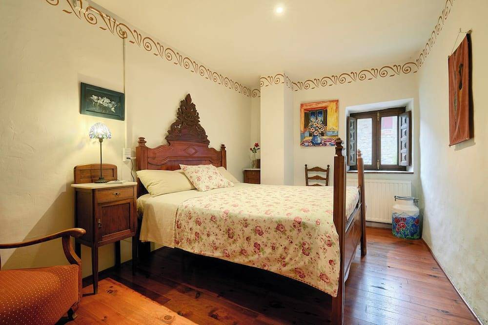Casa de vacaciones \"Els Mossos, El Reixac Casa Rural\" con vistas a la montaña in San Juan de las Abadesas, Pirineo Catalan