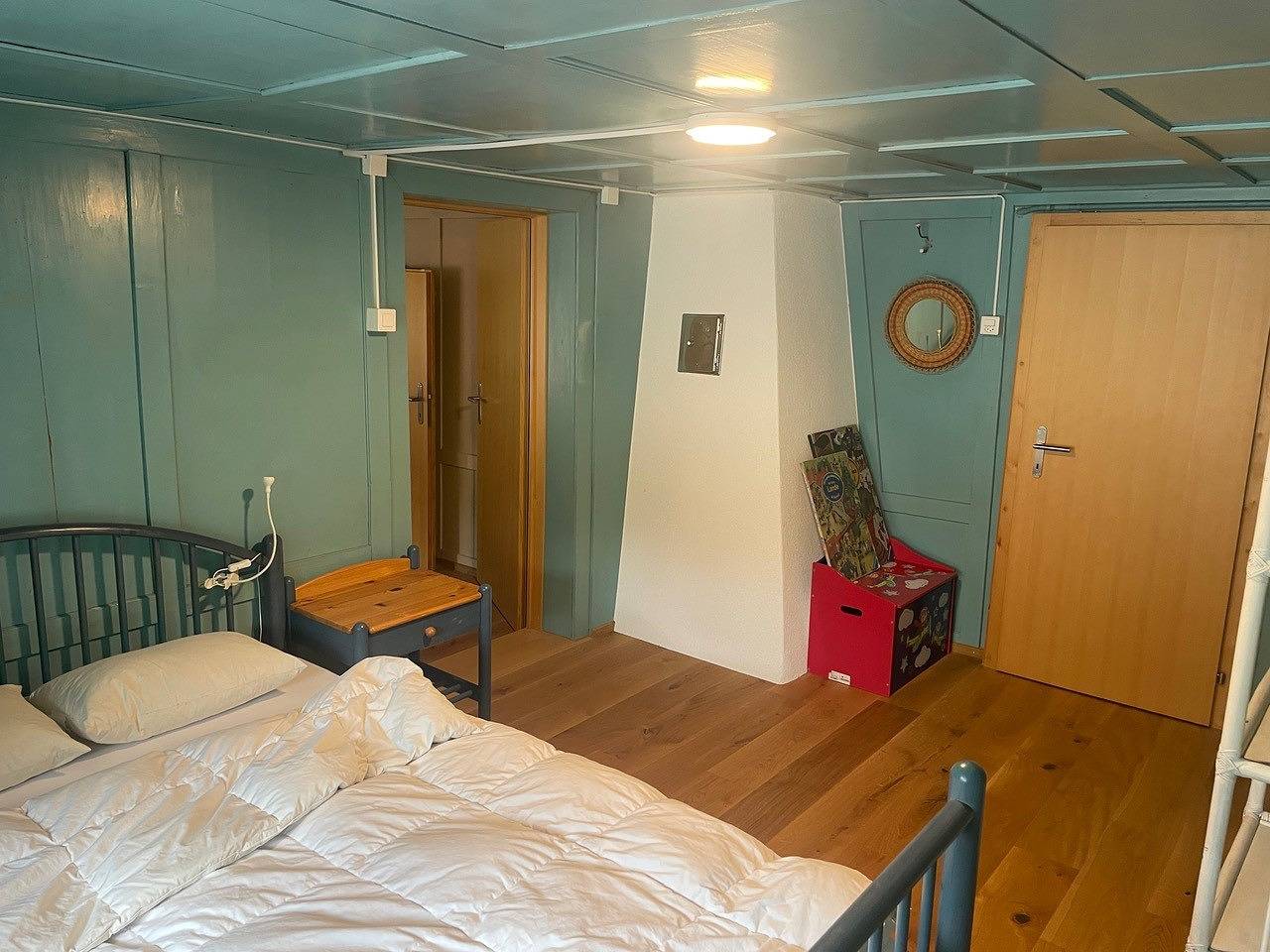 Ganze Ferienwohnung, Ferienhaus Casa Nonna - 4.5 Zimmer Ferienhaus in Linthal (Glarnerland), Glarus Süd