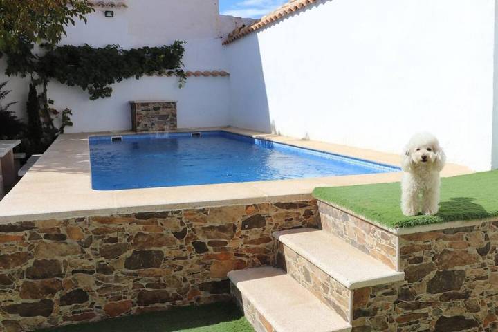 Casa rural para 8 personas, con piscina, Se admiten mascotas en Arenales de San Gregorio