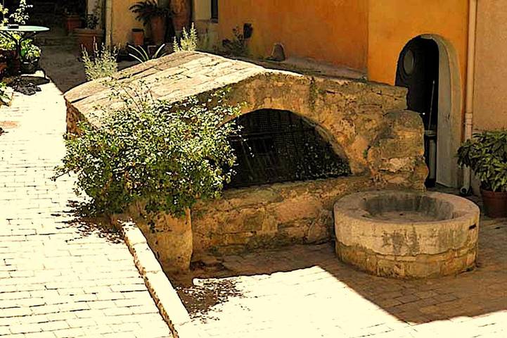 Gîte pour 4 personnes, avec vue à Ceyreste - 2
