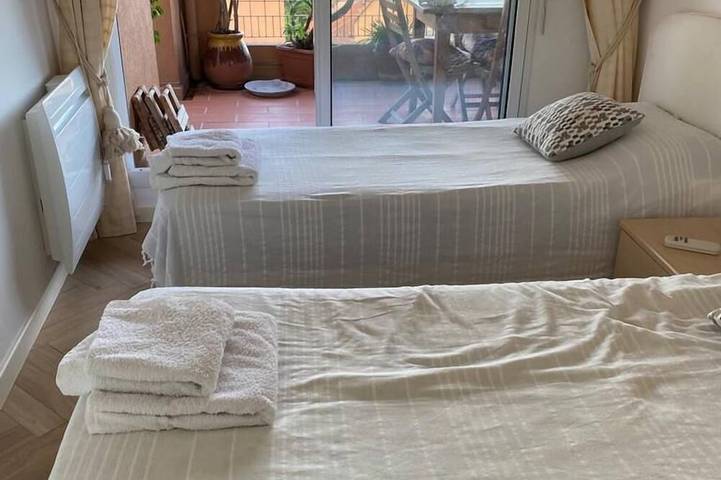 Gîte pour 8 personnes, avec balcon et piscine à Saint-Jean-Cap-Ferrat - 3