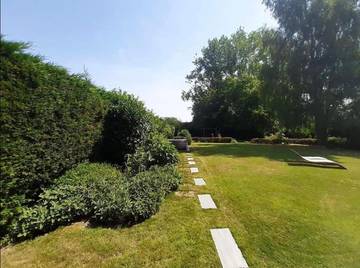 Chambre d’hôte pour 2 personnes, avec vue ainsi que terrasse et jardin à Chapelle-lez-Herlaimont
