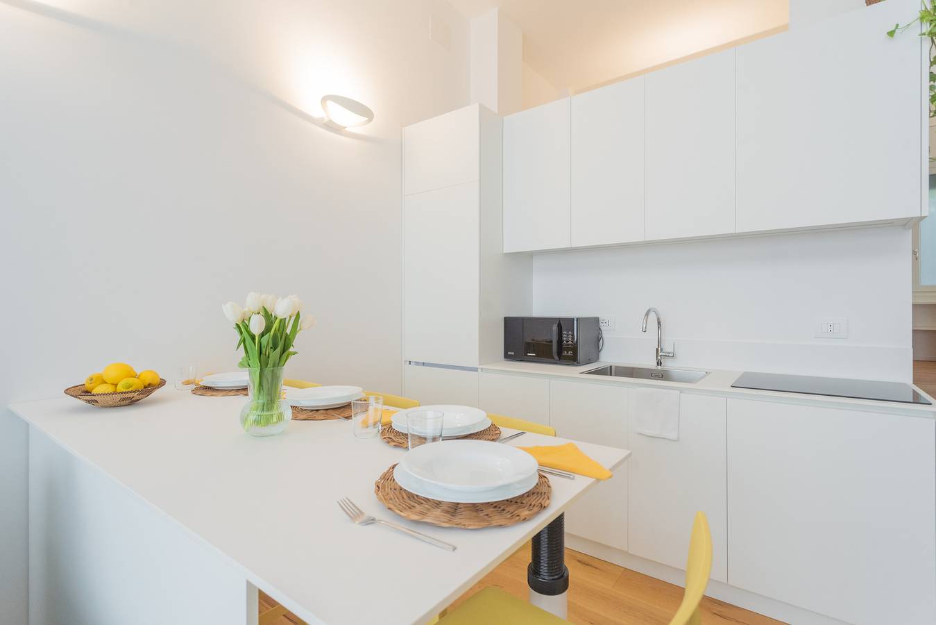 Entire apartment, A Step from the Lake Apartment in Como, Lake Como