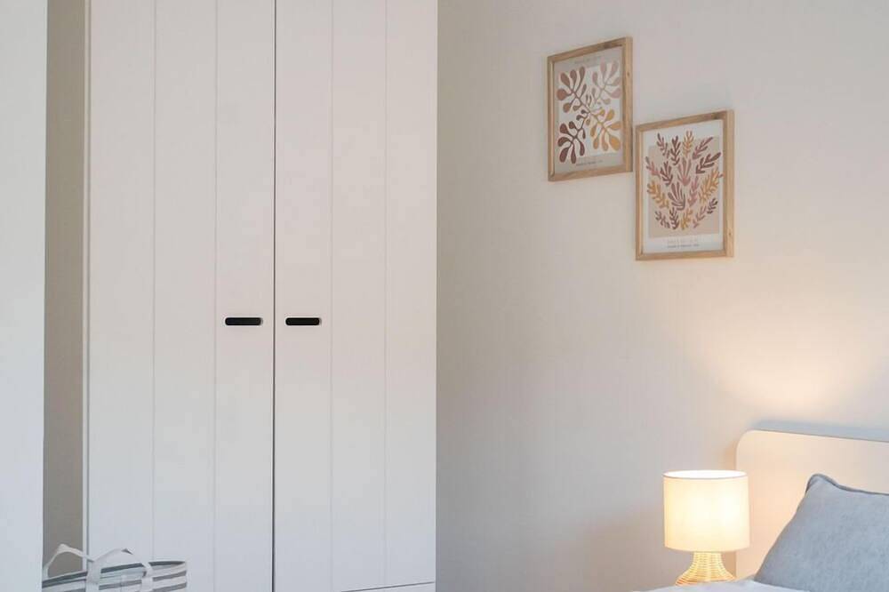 Ganze Wohnung, Luzie - Ferienwohnung in Rysum bei Greetsiel, 74 m²/4 Pers., 4 km zum Meer und in Krummhörn, Landkreis Aurich