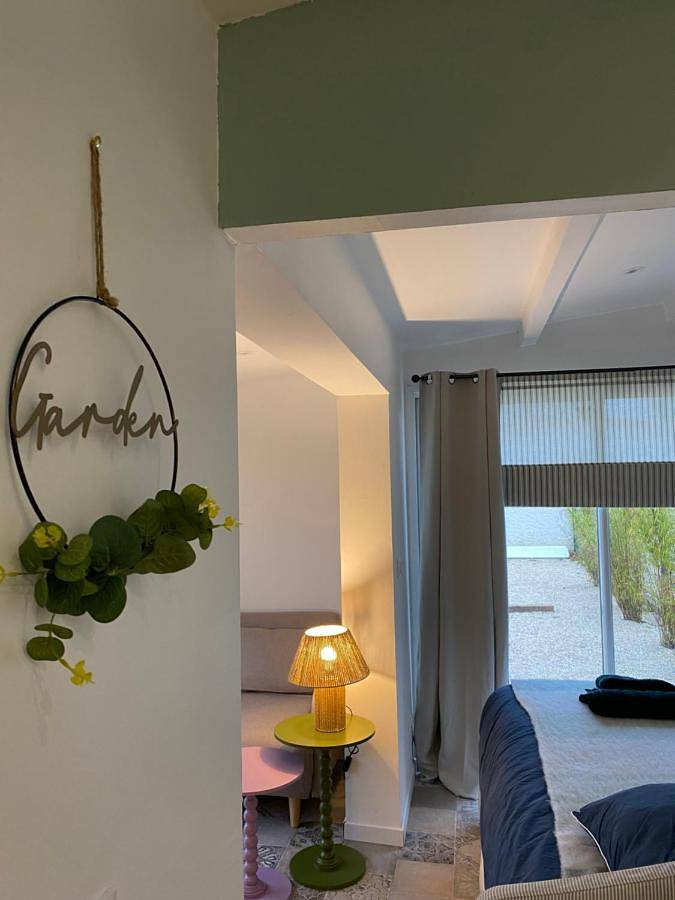 Location de vacances pour 3 personnes, avec vue et terrasse, animaux acceptés à Herm