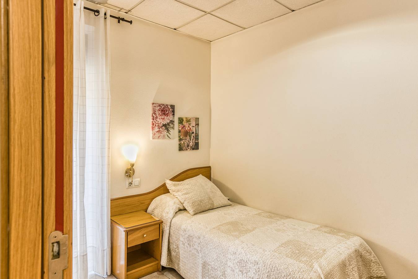 Habitación individual en el Hostal Barretina in Figueras, Alt Empordà