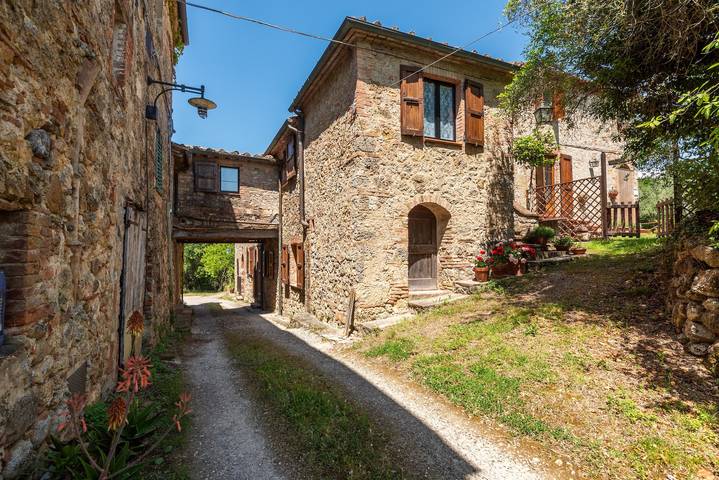 Entire apartment, Noble Apartment at Il Ritiro del Podestà Murlo in Murlo, Chianti