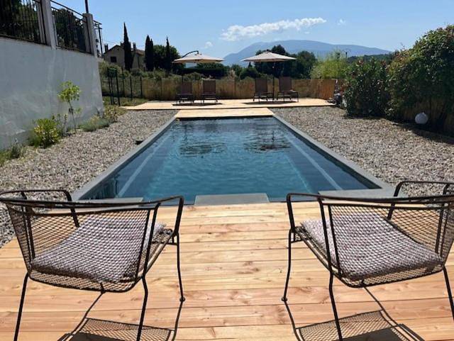 Maison de vacances pour 5 personnes, avec piscine ainsi que vue et terrasse