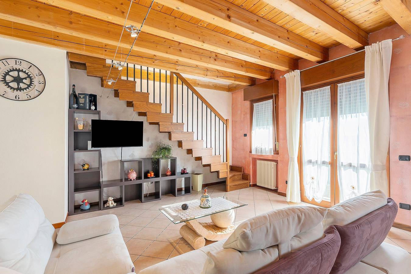 Appartamento intero, Appartamento 'Garda Funfamily' con Balcone, Wi-Fi e Aria Condizionata in Castelnuovo del Garda, Prealpi Gardesane