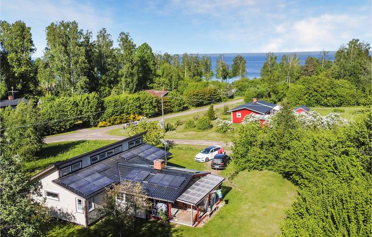 Ferienhaus für 6 Personen, mit Terrasse und Garten sowie Ausblick, mit Haustier in Gullspang