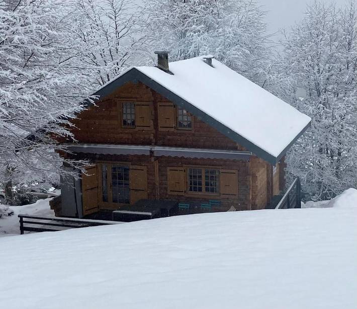 Chalet pour 6 personnes, avec Balcon et Terrasse ainsi que Jardin et Vue