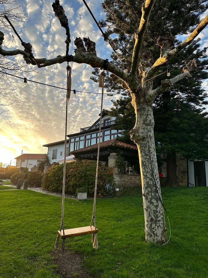 Chalet para 17 personas, con jardín además de vistas y piscina, Se admiten mascotas en Comarca de Santander - 4