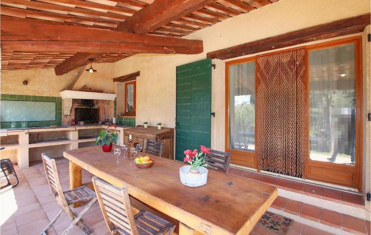 Location de vacances pour 4 personnes, avec jardin, animaux acceptés à Fox-Amphoux - 2